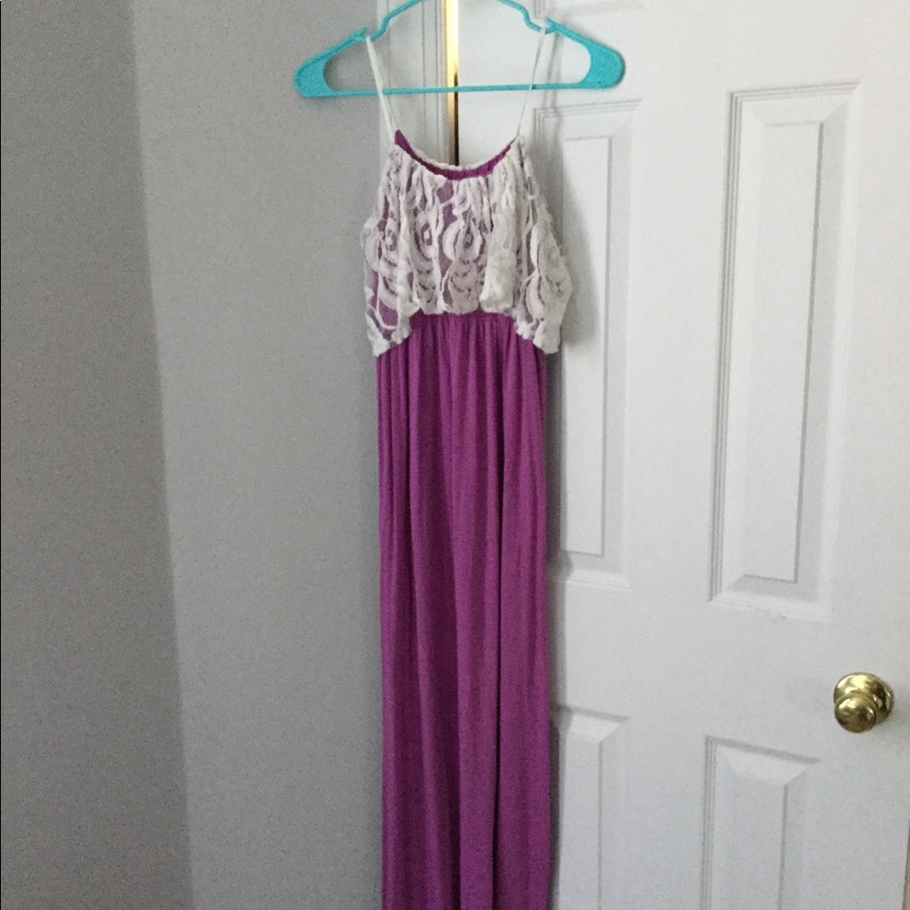 Maternity maxi plum dress